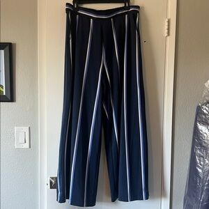 Lou & Grey brand Navy Blue Striped Wide-Leg Pants, stretchy with pockets.